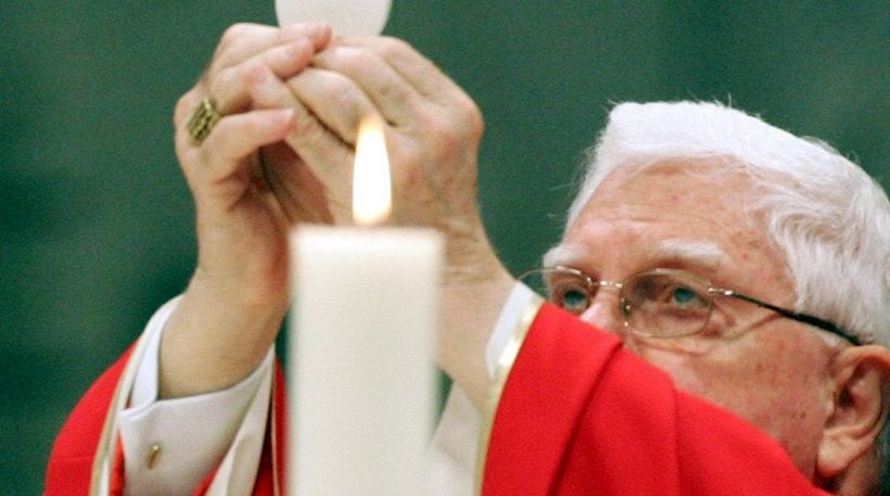 Πέθανε ο καρδινάλιος, υπό την ηγεσία του οποίου γίνονταν βιασμοί ανηλίκων από ιερείς στη Βοστώνη